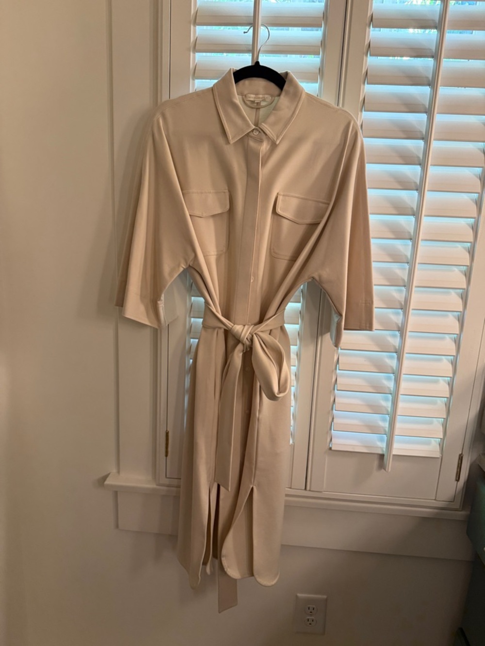 ANN MASHBURN Cream Long Sleeve Tie-Waist Shirt Dress
